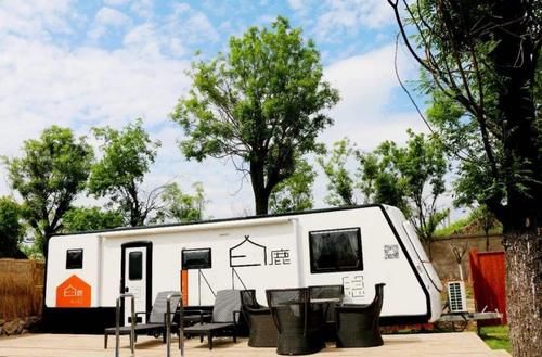 退休之后,买辆房车自驾游,到底好不好?