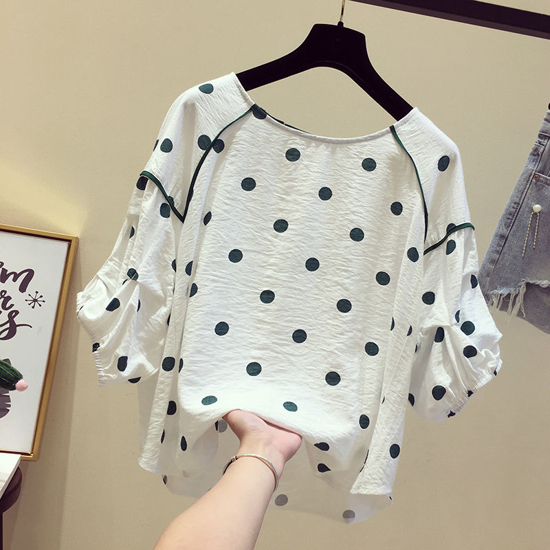 立秋还不冷，别着急买风衣，瞧瞧这些小衫，那才叫一个洋气