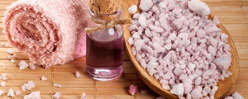 #白条#去角质时搓下来的白条真的是角质吗
