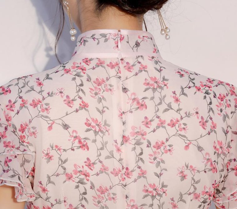 一袭中国旗袍，学下面的女人旗袍搭配丁字裤，美得让人窒息