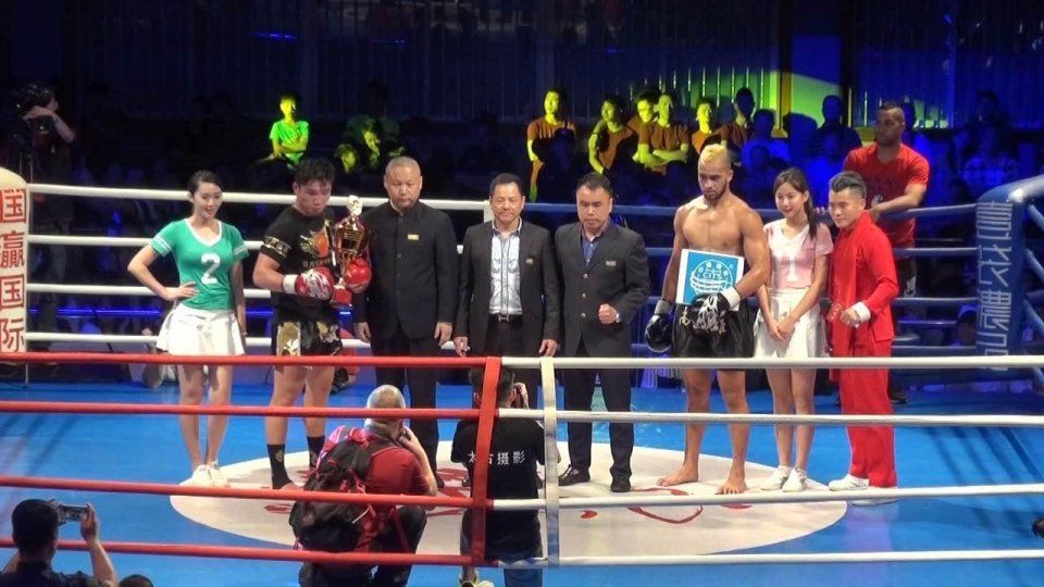 风云人物尹国驹被称为澳门教父统领10万门徒