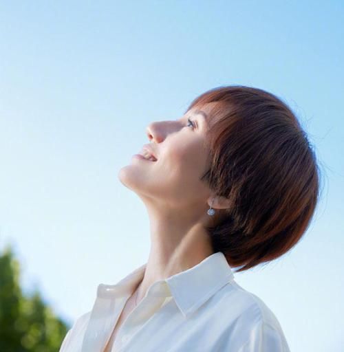  『气质』袁泉42岁生日年龄只是岁月勋章，优雅与气质才是女人一生必修课