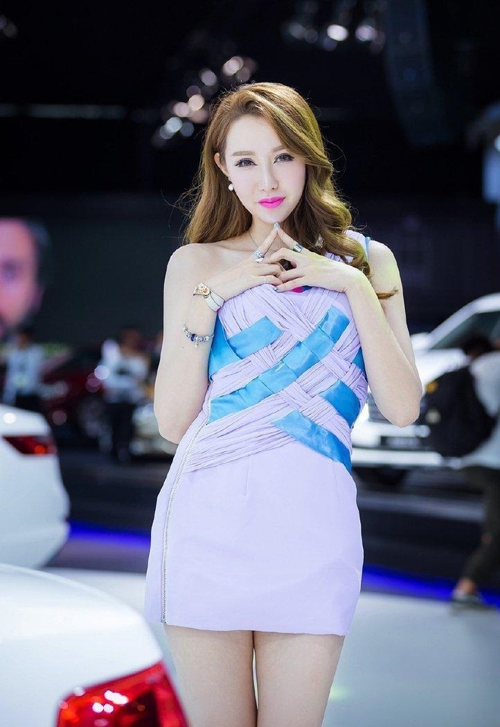  [美女]时尚穿搭第九十七期，车模美女的气质穿搭美照