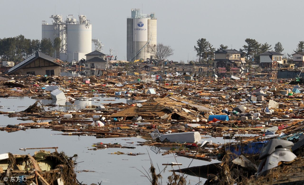日本一个秋季最美的地方，地震更是瞬间摧毁了世界第三大夜景
