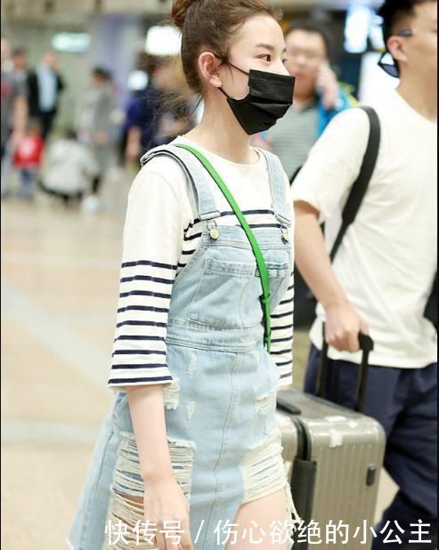 宋祖儿太大胆了!裙子直接破了,网友: 关晓彤都没你敢穿