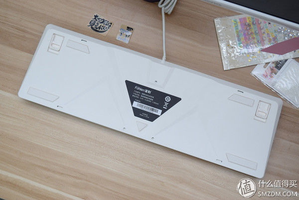 bulin bulin 女生向的白色键盘会是怎么样?