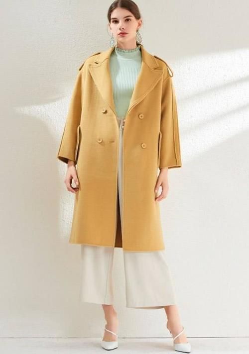 『阔腿裤』初春黄色衣服如何搭配好看，既能穿出层次感又不显黑，又清新靓丽