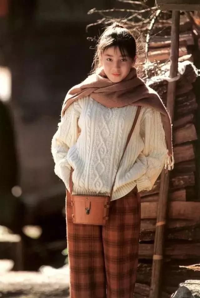 看完80、90年代的日本时尚，美的让我想穿越时光……