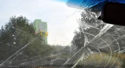 修车师傅不会告诉你，1块钱就能解决雨刷刮不净，玻璃再不留道子