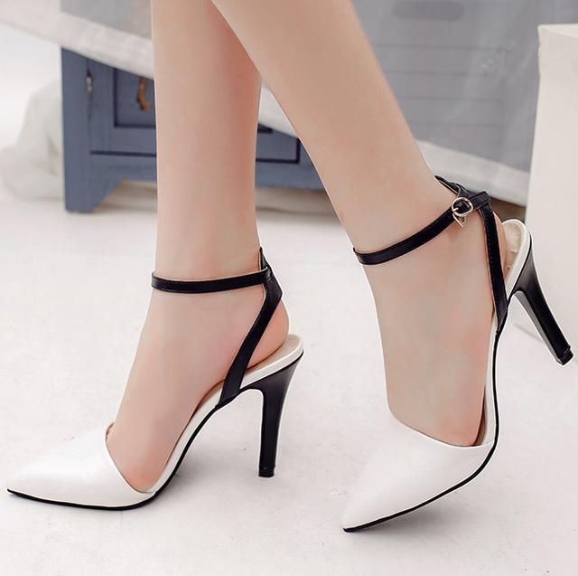 三伏天，媳妇的眼光真不错，买的高跟鞋，养眼还吸睛