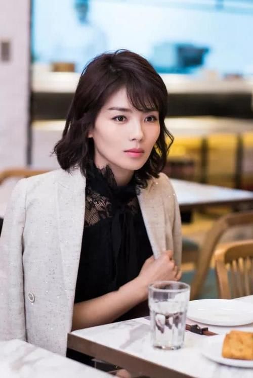 热巴赵丽颖:刘海改变气场!如果你是以下几种脸型,就收回你想剪