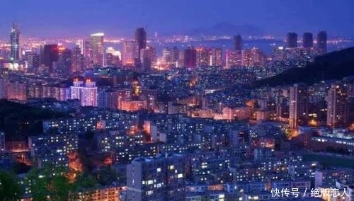 张玉涛:此地是中国最宜居的城市之一,来的人都称赞