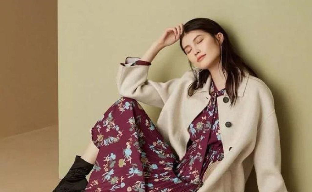  #选择一#看一眼就会爱上的穿搭,简约又时尚,超适合春天穿着哦!