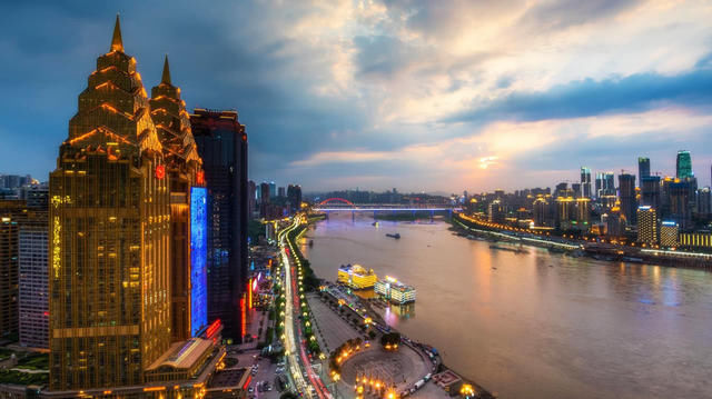  我国：我国重庆这座城市，要多久能追上北上广深呢?