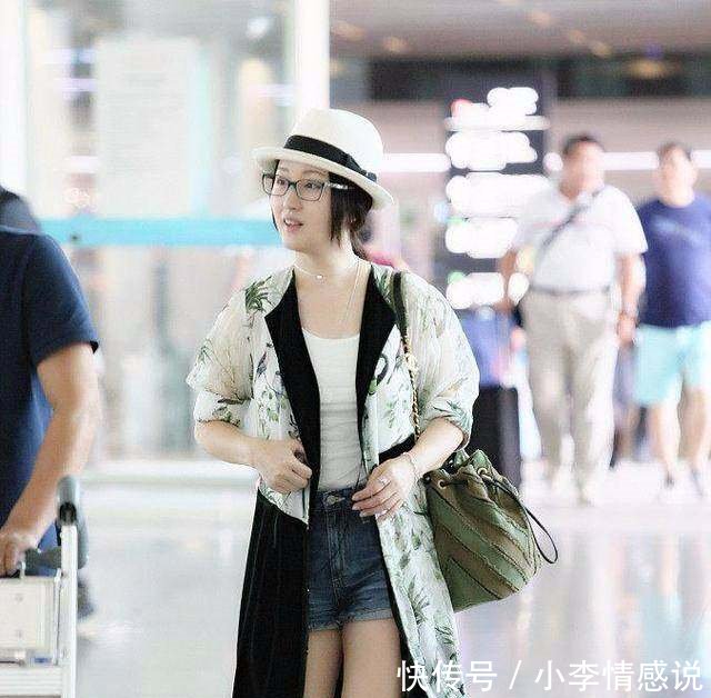 杨钰莹也是够了！46岁穿18岁的衣服 网友这年纪了还在装嫩！
