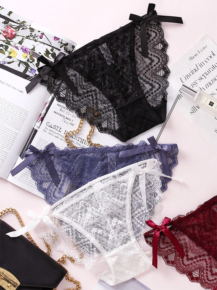 都说女人穿蕾丝三角裤风韵犹存，我试了试，确实性感吸睛