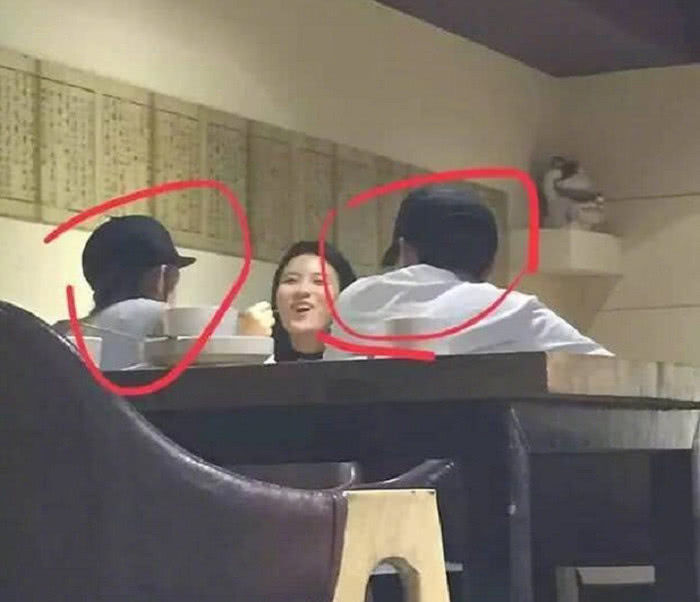 赵丽颖再度被传小腹隆起疑怀孕，工作人员称时间会证明一切