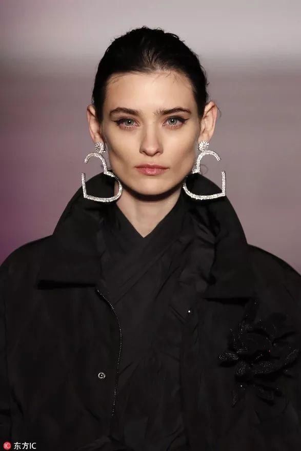 七夕约会当然要把爱穿在身上!