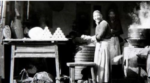  文彩死后：“大地主”刘文彩去世，如今7个子女现状如何？