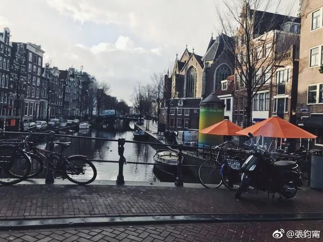 36岁的她是娱乐圈的一股清流 高颜值+高学历却很低调 这般岁月静