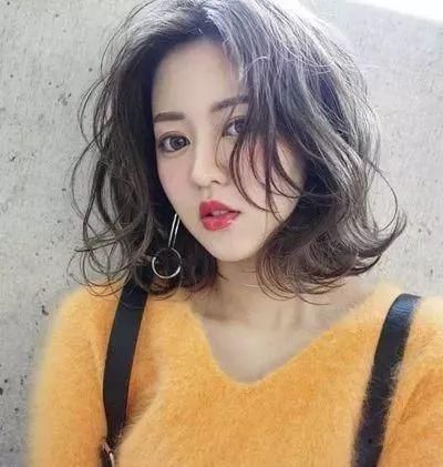 「老气」做什么卷发不显老气 推荐这5款卷发非常显年龄小