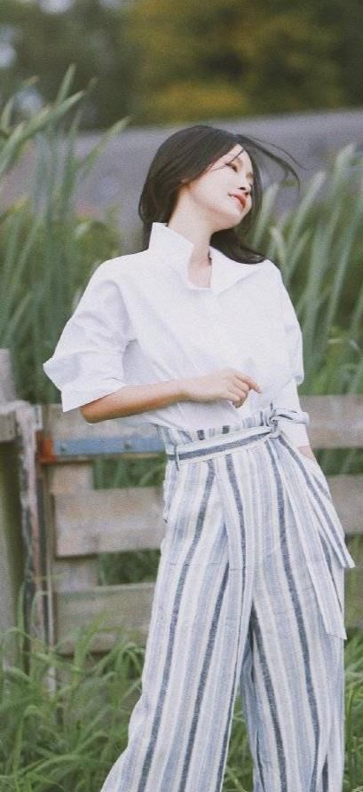  #能体现出#成熟女人不要再穿大地色了，亮色的服装更显女人味，优雅又气质