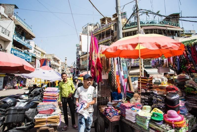 骨头是真的软，中国游客赴韩旅游人数增加49%，乐天笑了