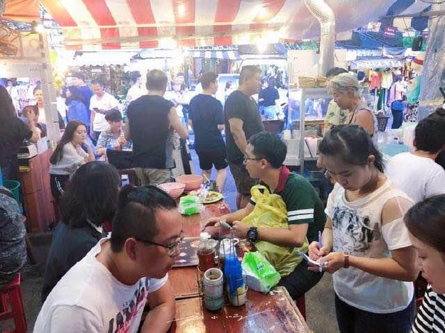 泰国老板被问为何“宰”中国游客，8个字回答网友笑了，自作自受