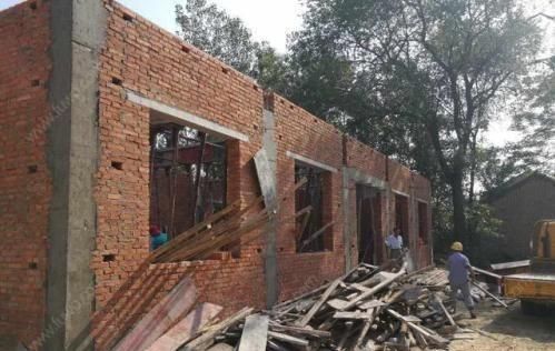 为什么选择越来越多的人回农村自建房，而不在城里买房？