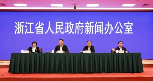  「建议」浙江省防控办：不建议幼儿在园内戴口罩