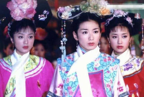  #各有千秋#新版天龙八部阵容强大，小燕子和皇阿玛加盟，阿朱阿紫各有千秋！
