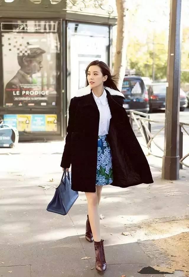 刘诗诗巴黎大片来袭!一看就是好人家姑娘的打扮!