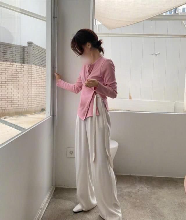  「腿部的线条」大长腿更显气场！日本时尚博主亲身示范性突显修长美腿的穿衣搭配，秒缩小心计