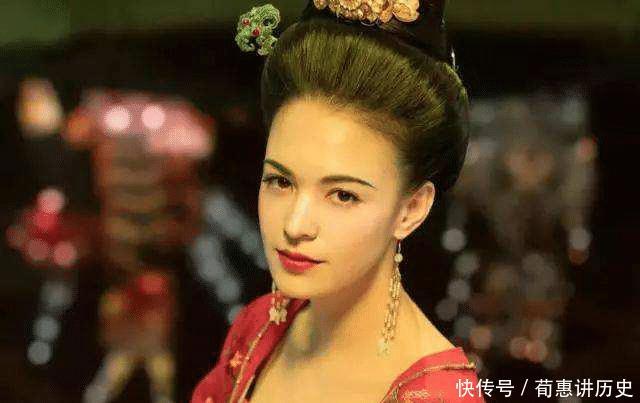  「唐玄宗」能让李白写出“云想衣裳花想容”的杨贵妃传奇的一生是怎样的
