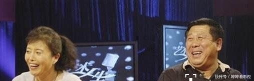没什么:他没什么知名度,演技却是公认,从不跟公司签约,老婆身份很牛!