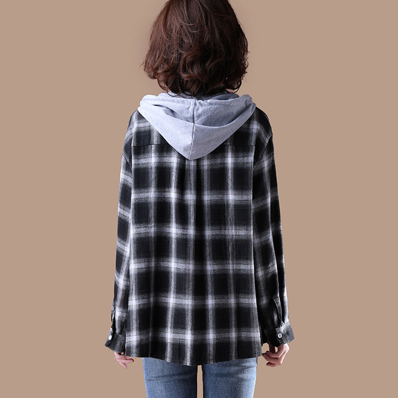 难怪呢，表妹把牛仔裤全丢了，出门穿这样的卫衣，太吸晴了