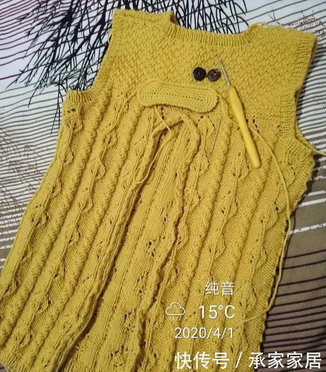  「手工」手织毛衣也可以很时尚，小心机的后开叉背心，DIY手工编织附教程