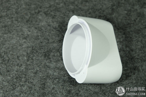 不只有颜值，还很有实力，但仍需改进:直白 HL3 便携负离子吹风机