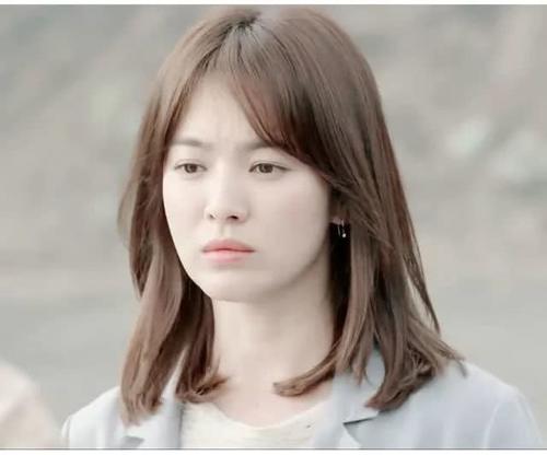 唐嫣的大额头终于有救了？这个发型让她美了一个新高度！