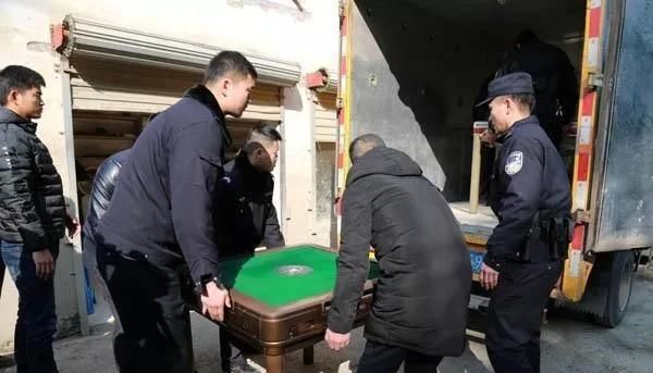  从中抽头渔@在农村打麻将犯法吗？答案来了，3种情况算娱乐，3种情况算赌博