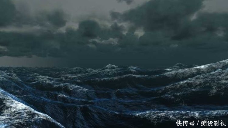 非洲有一座湖,经常出现几百米高的烟柱,原来是这种动物作祟