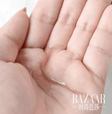 混油敏感肌在盛夏妄想不闷痘不出油The first step需要最轻薄呵护