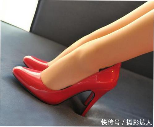 是不是美女，不用看脸，一看腿和高跟鞋就知道了！