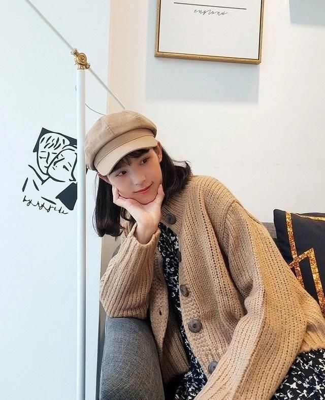 初秋必备单品,拥有这顶帽子让你不用修容瞬间拥有小脸