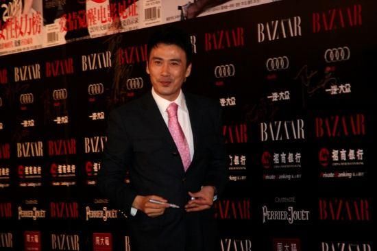 网友:互撕是小事严查偷税漏税才是大事，范冰冰收入超柳云龙几倍