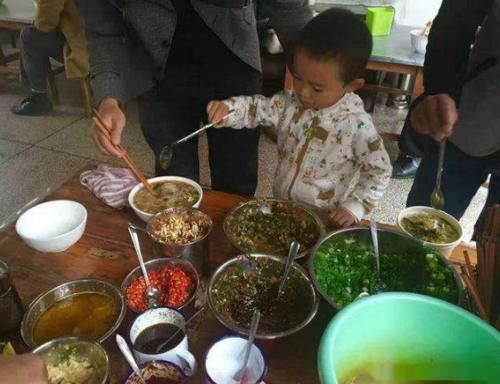  #食物#6岁男娃常积食，个头半年没发育，儿科医生：3种食物少给娃吃
