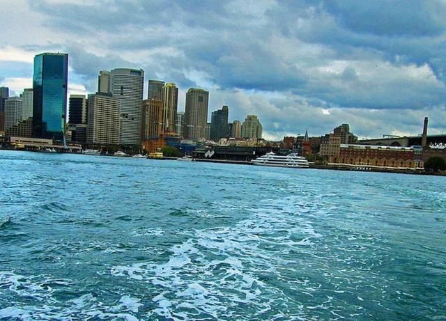  「条件」香港居民在大湾区内地城市购房将豁免所需纳税、社保等