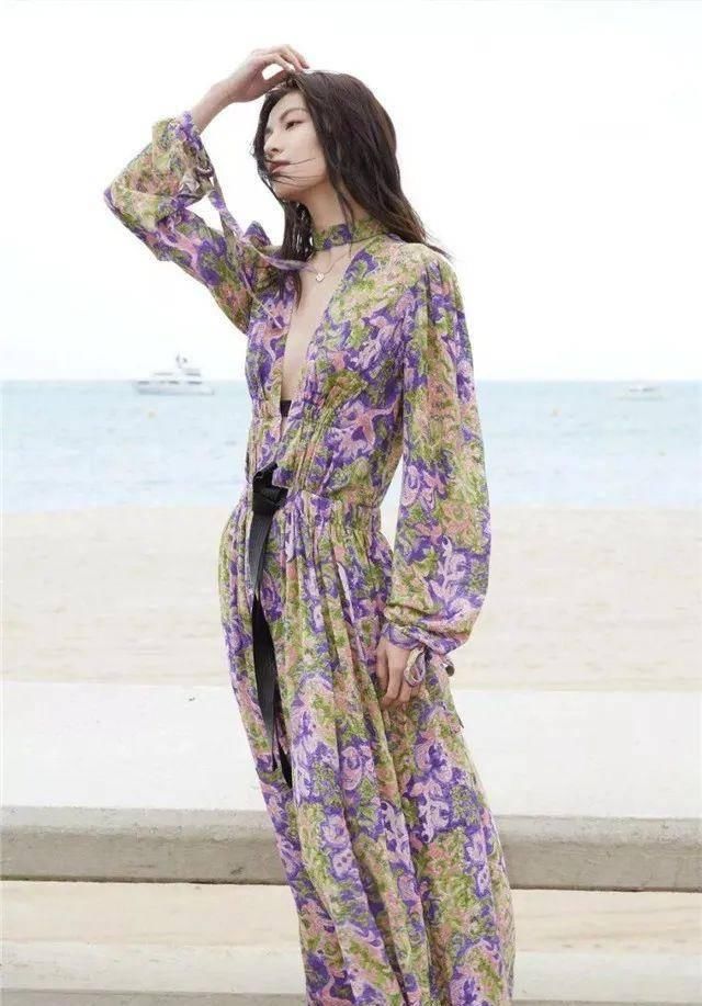  「春天」2020春天，流行“开满花的衣服”，美哭了！