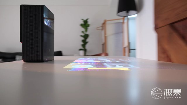 puppy cube触控投影与小木匠碰撞出的智能家居