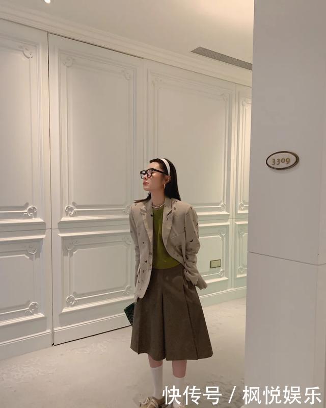  『时髦』个性的早春穿搭示范，穿出别样魅力和时髦感！